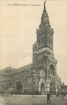 Albert (Somme) — A Basílica — B. Lelong, Albert