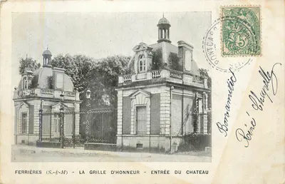 Ferrières (S.-M.) - A grade de honra - entrada do castelo