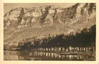 Lago de Serre-Ponçon — vista panorâmica — editor não identificado