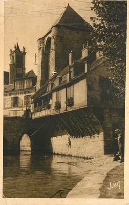 Pont de Rennes — vue de la tour de l'Horloge et de la passerelle — éditeur J. DECHÉ