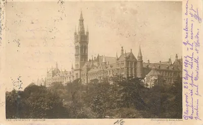 A Universidade de Glasgow — vista do prédio principal com seu sino — Fotogravura por Annan & Sons