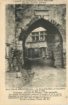 A Cidade de Pérouges (Ain) — A Porta de Cima e a inscrição relativa ao cerco de 1468 — Comité de Défense du Vieux Pérouges