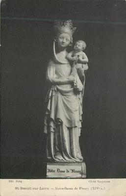 Nossa Senhora de Fleury — St-Benoît-sur-Loire — estátua do XIVº século