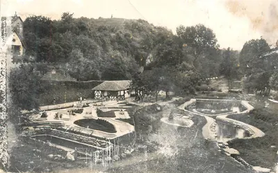 Jardim de água e cascata — editor não identificável — número de série não visível