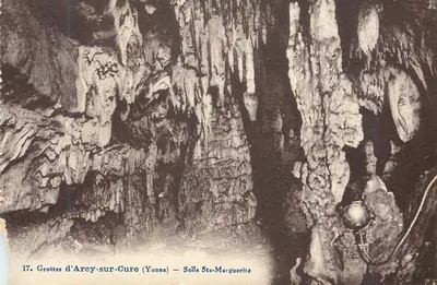 Grutas de Arcy-sur-Cure (Yonne) — Sala Ste-Marguerite