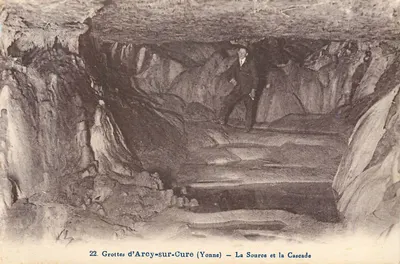 Grutas de Arcy-sur-Cure (Yonne) — A Fonte e a Cachoeira — n°22