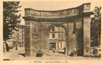 Istres — La Porte d'Arles — LL