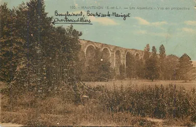 Maintenon (E.-et-L.) — Os Aquedutos — Vista em perspectiva