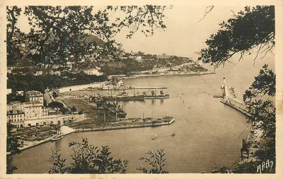 Porto de Toulon — vista panorâmica — editor A.P.A.7
