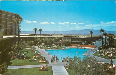 Piscina e hotel de Las Vegas — vista panorâmica — editor não identificado