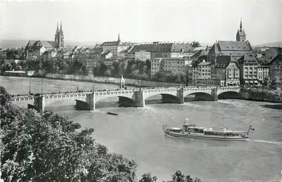 Ponte Charles — Praga — editor desconhecido, número de série não visível