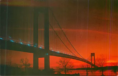 Ponte de Verrazano-Narrows — vista noturna — editor não identificável