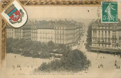 LYON — Plac Bellecour i ulica Hôtel-de-Ville — LL.