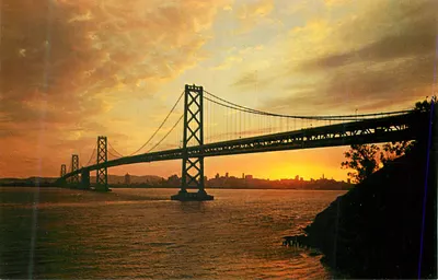 Ponte do Golden Gate — pôr do sol — editor não visível