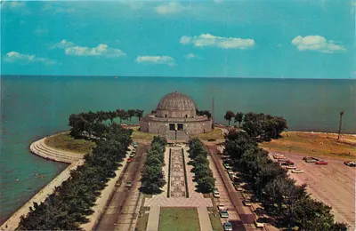 Domo da Paz — Monumento à paz — Editor não identificável