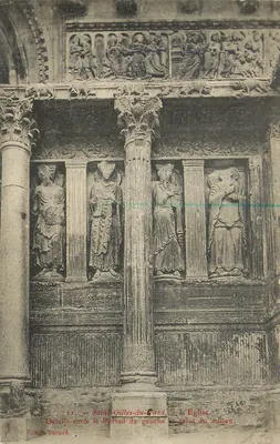 Saint-Gilles-du-Card — A Igreja. Detalhes dos portais da esquerda e do centro.