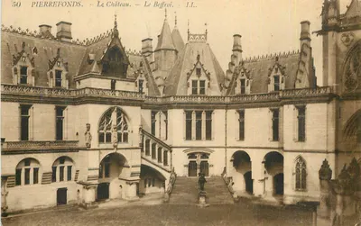 Pierrefonds — Zamek — Dzwonnica — L.L.