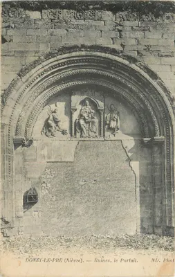 Donzy-le-Pré (Nièvre) — Ruínas, o Portal