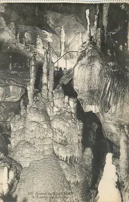 A Escada de Cristal — Grutas de DARGHEAN