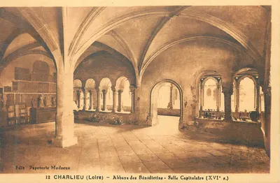 Charlieu (Loire) — Abadia dos Beneditinos — Sala Capitular (século XVI)