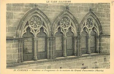 Cordes — Janelas e Fragmentos da Casa do Grande Falcão (Prefeitura) — LE TARN ILLUSTRÉ, n°38