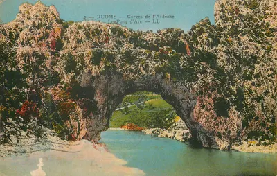Ruoms — Gorges da Ardèche. O Ponte d'Arc — LL
