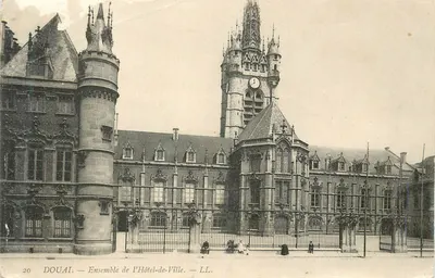 Douai — Conjunto do Hôtel-de-Ville — LL.