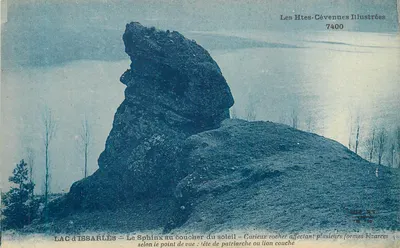 LAC d'ISSARLÈS — O Esfinge ao pôr do sol — Les Htes-Cévennes Illustrées 7400