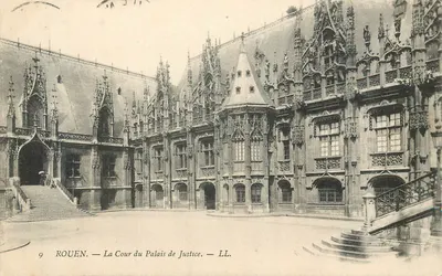 Rouen — A Cour do Palácio de Justiça — LL.