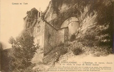 Gorges do Tarn — Sainte-Enimie — O Ermitério onde repousa desde o século VII o corpo da princesa
