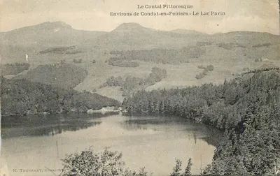 Le Cantal Pittoresque — Environs de Condat-en-Feniers — Le Lac Pavin — M. Thevenet, Buraliste