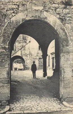 Portal do antigo Fréché — Alpes-Maritimes — ND Pto.
