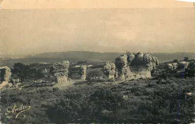 Ruínas de castelo — paisagem de montanha — André