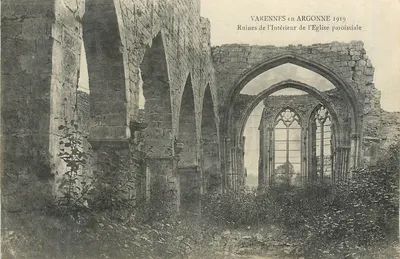 Varennes en Argonne — Ruínas do interior da igreja paroquial — Edições H. Baudouin