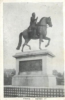 Paris — Henri IV — statue équestre sur piédestal