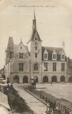 Libourne — O Palácio de Ville — BR - 4027