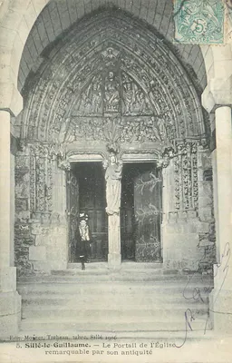 Sillé-le-Guillaume — O Portal da Igreja notável pela sua antiguidade — Edit. Moignet, Trehean, Sillé 1906
