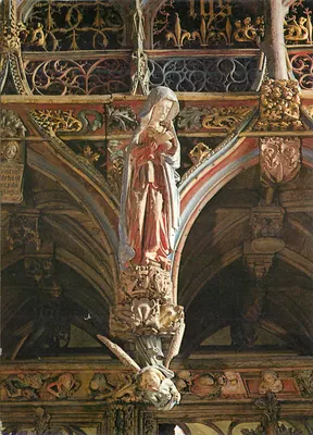 Estátua da Virgem com o Menino — capela da catedral de Chartres — editor não visível