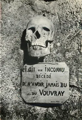 Crânio e placa funerária — Vouvant — editor Valoire, n° 874