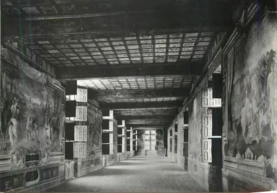 Interior do Palazzo Farnese — corredor com afrescos — editor desconhecido, número de série ilegível