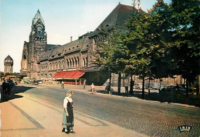 Estação de Dresden — vista com torre de relógio — editada por IRIS