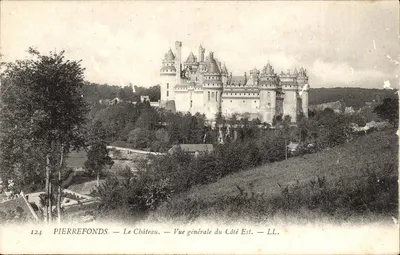 PierreFonds — Le Château — Vue générale du Côté Est — LL.