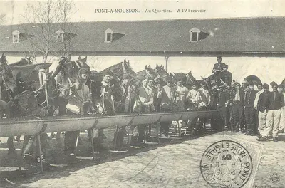 Ponte-a-Mousson - No Bairro - Na Fonte de Água
