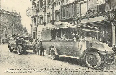 Partida de um Circuito da Agência dos Grandes Viagens — 38, Boulevard des Italiens, Paris