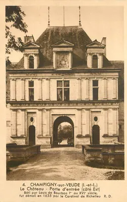 Champigny-sur-Veude — Castelo, porta de entrada (lado Leste) — R. D. (editor)