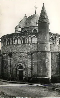 Igreja de Santa Maria de Sainte-Marie-sur-Mer — vista externa — editor desconhecido, número de série não visível