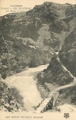 O Ponte d'Auze — A Auvergne — Cantal — 433. Mauriac