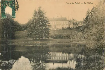 Bilhete postal antigo Fonte do Loiret — o Castelo