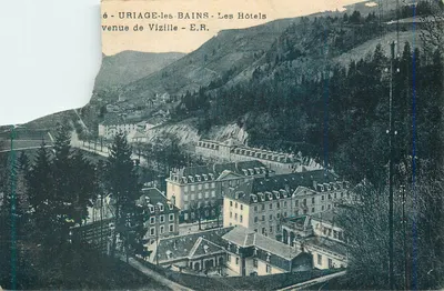 Uriage-les-Bains — Os hotéis — Vista vinda de Vizille — E.R.