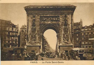 PARIS — A Porta Saint-Denis — editor Mona